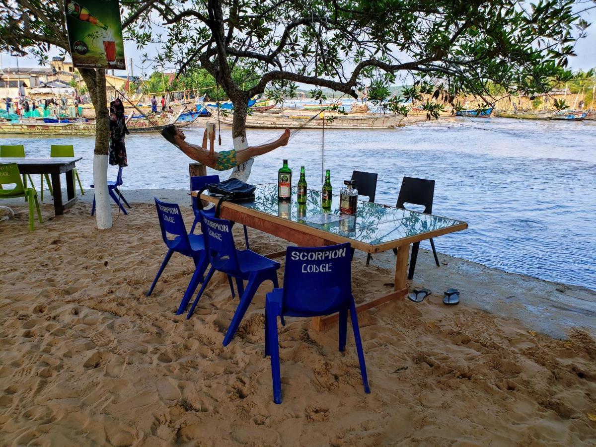 Scorpion Hill Lodge Busua ภายนอก รูปภาพ
