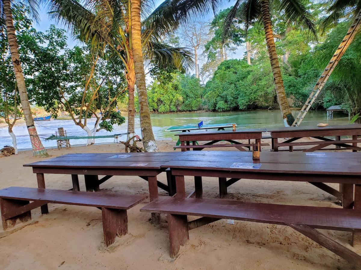 Scorpion Hill Lodge Busua ภายนอก รูปภาพ